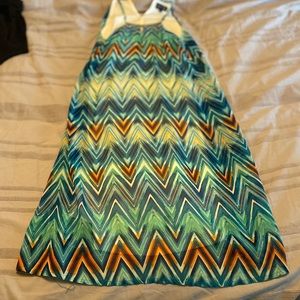 Sleeveless colorful dress